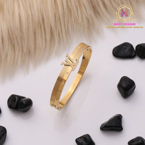 Anti-Tarnish Luxury LV Bracelet | Openable Gold Kada
