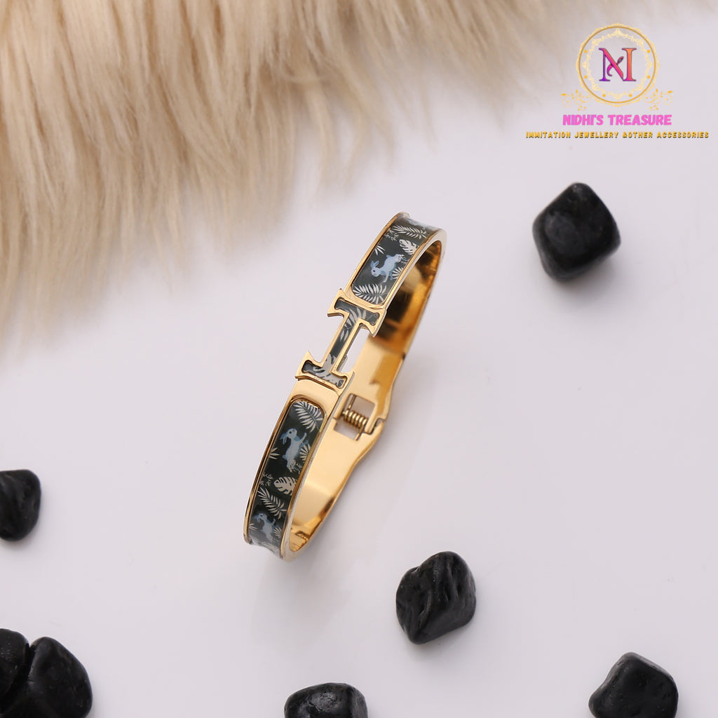 Anti-Tarnish Green Enamel Bracelet | Openable Designer Kada