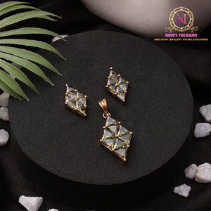 Green Stone Geometric Pendant Set with Earrings | Modern Design